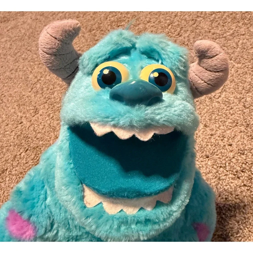Disney Pixar Monsters University Sulley Scare Pal Spin Master